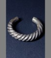 944 -  Antico bracciale, argento, 18th-19th secolo, Thailandia