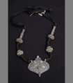 1022 - Antica collana, pendente, argento a simbologia di Lingam-Sole, 19th secolo, India