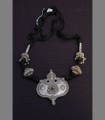1023 - Antica collana, pendente, argento a simbologia di Lingam-Sole, 19th secolo, India