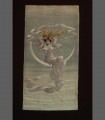 296 - Arazzo in filo di seta con giovane donna su luna crescente, misure cm 33 x 18 (Francia)
